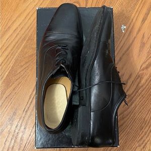 Magnanni black size 10 shoe